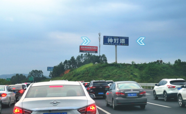 泉南&广昆高速 南宁东-六律桥头-那容立交枢纽广告牌