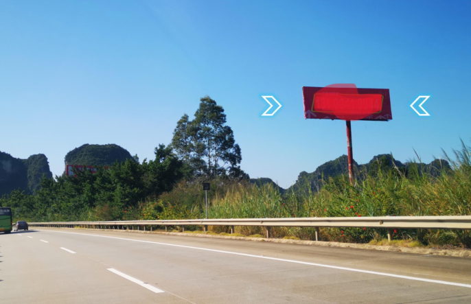 兰海高速--南宁武鸣伊岭岩互通沿途高杆广告